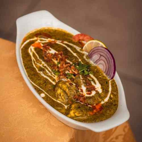 Chicken Mali Methi - Unique Indian Dinner in Lisbon Chicken Mali methi cooked for the best Indian dinner in Lisbon at our restaurant.
